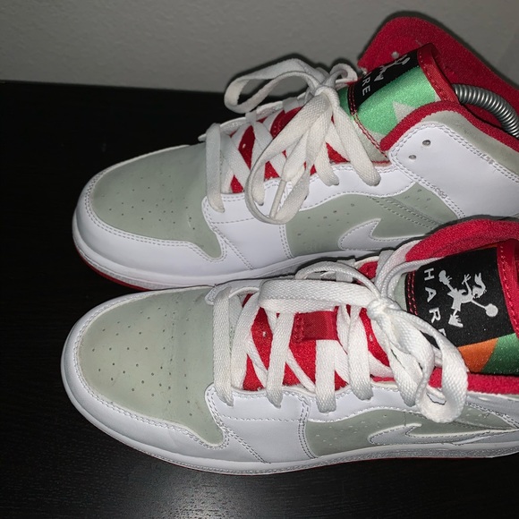 Air Jordan 1 Mid Hare - Picture 3 of 5
